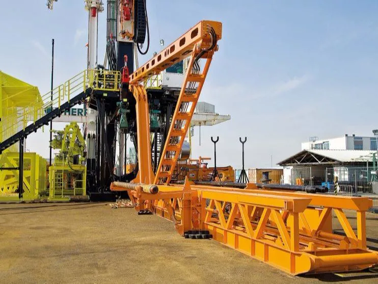 Power Catwalk for Workover Rig